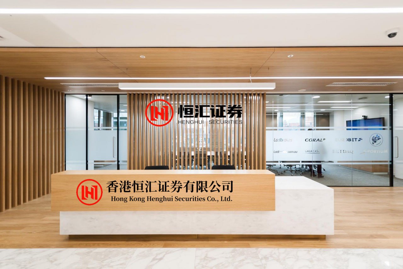 百进配资 梅西进球后崩溃落泪, 捂着脸像个孩子, 所有人都以为是为阿根廷, 错了。真相...